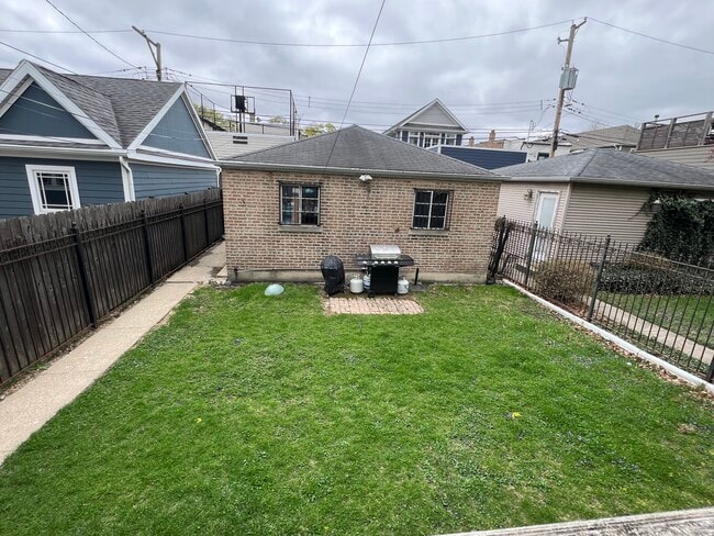 2427 W Warner Ave, Unit 1