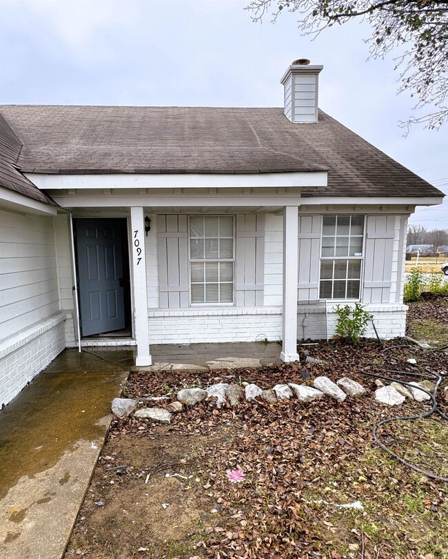 7097 Foxhall Dr in Horn Lake, MS - Building Photo - Building Photo