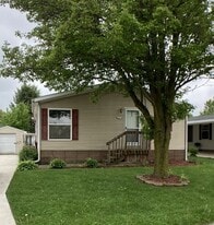 605 Rio Grande Dr in Adrian, MI - Building Photo