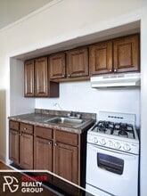 3327 W Diversey Ave, Unit 137 in Chicago, IL - Foto de edificio - Building Photo