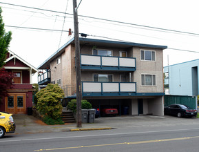 6519 Phinney Ave N in Seattle, WA - Building Photo - Building Photo