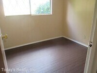 1206 Taylor St photo'