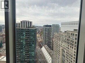 8-3108 The Esplanade in Toronto, ON - Building Photo - Building Photo