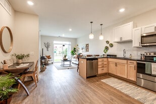 Aurora Vista in Andover, MN - Building Photo