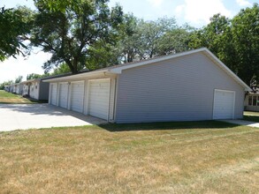 Southtown Apartments in Salem, SD - Building Photo - Building Photo