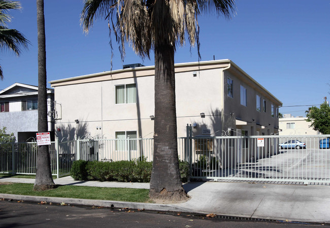 6929 Ben Ave in North Hollywood, CA - Foto de edificio - Building Photo
