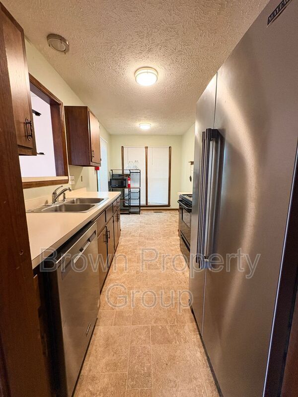 5960 Laguna Dr in Fayetteville, NC - Building Photo - Building Photo