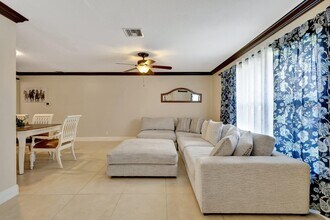 11721 Inverness Cir in West Palm Beach, FL - Building Photo - Building Photo