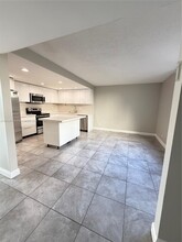 20401 NE 30th Ave, Unit 306-8 in Aventura, FL - Building Photo - Building Photo