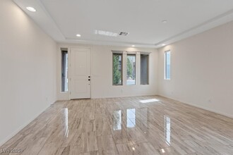 9793 S Russian Hill St in Las Vegas, NV - Building Photo - Building Photo