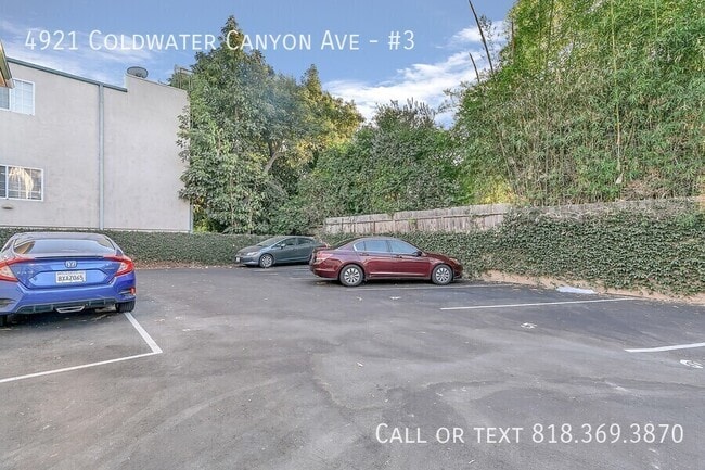 4921 Coldwater Canyon Ave in Los Angeles, CA - Building Photo - Building Photo