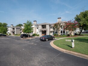 265 Alexandra Dr, Unit 8 in Mount Pleasant, SC - Foto de edificio - Building Photo