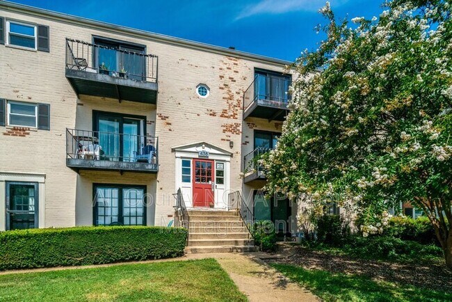 property at 438 N Armistead St