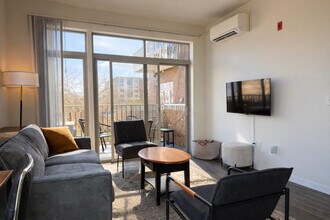 1623 N Jackson St, Unit SI ID1379028P in Milwaukee, WI - Building Photo - Building Photo