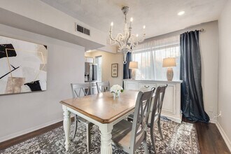6006 Swiss Ave in Dallas, TX - Building Photo - Building Photo