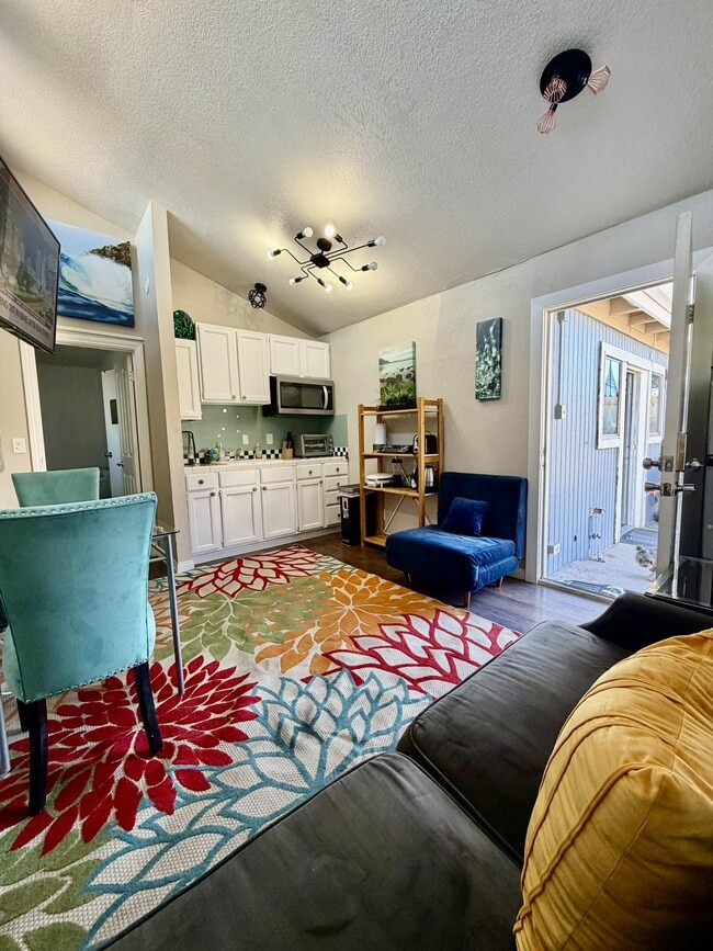 6918 Coley Ave, Unit 5