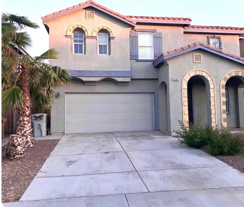 13265 La Crescenta Ave in Hesperia, CA - Building Photo