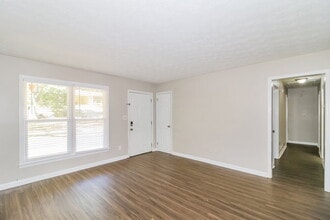 7006 Knollwood Dr in Morrow, GA - Building Photo - Building Photo