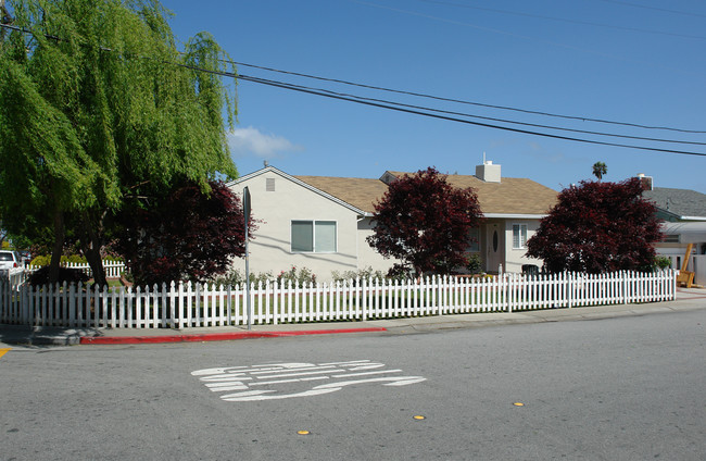 140 N Kingston St in San Mateo, CA - Building Photo - Building Photo