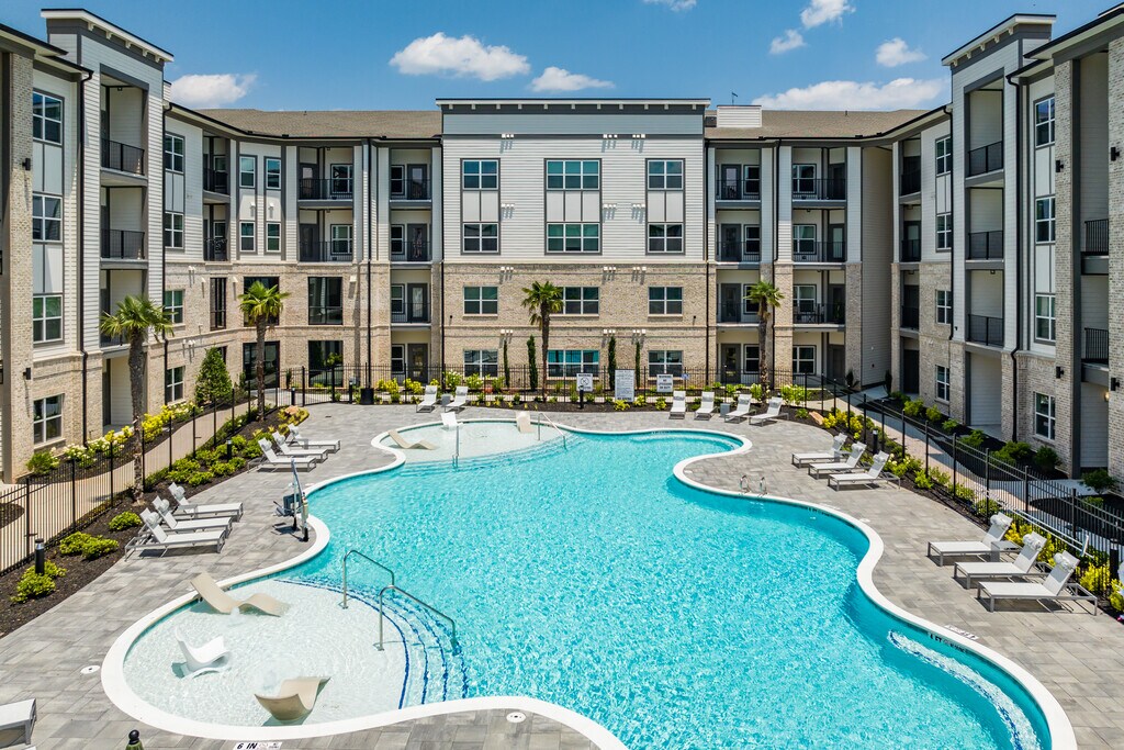 Somerset Apartments in Mcdonough, GA