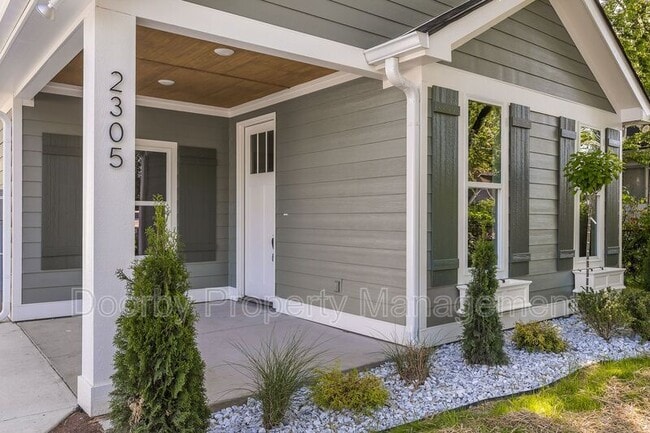 2305 Kirby Ave in Chattanooga, TN - Building Photo - Building Photo