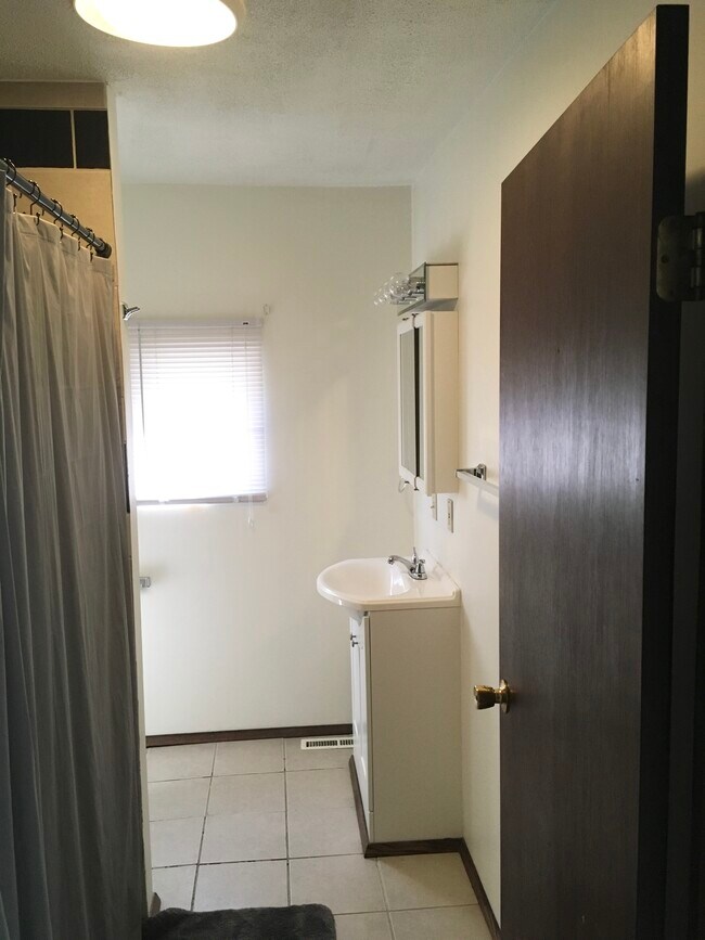 448 Jefferson St Apartments and Nearby Rochester Apartments For Rent