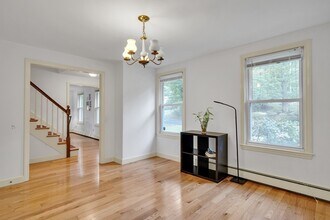 32 Dewey Rd in Lexington, MA - Building Photo - Building Photo