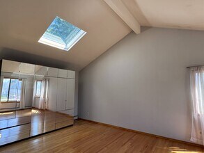 6 Albergo Ct in Bethpage, NY - Building Photo - Building Photo