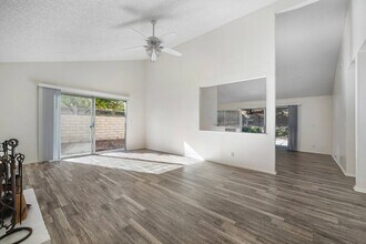 4011 Defender Dr in Agoura Hills, CA - Building Photo - Building Photo