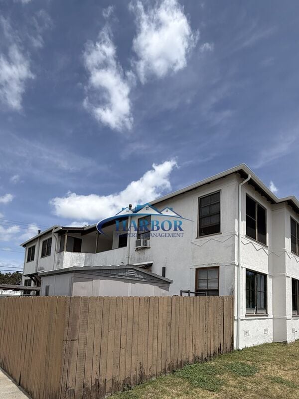 property at 904 Sartori Ave