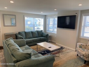 122 Ocean Ave in Point Pleasant Beach, NJ - Building Photo - Building Photo