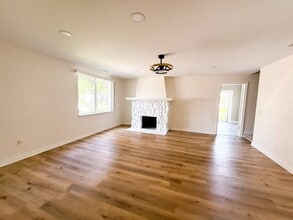 134 Eckfield Dr in Algonac, MI - Building Photo - Building Photo