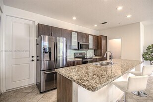 1430 NW 48th Dr in Boca Raton, FL - Building Photo