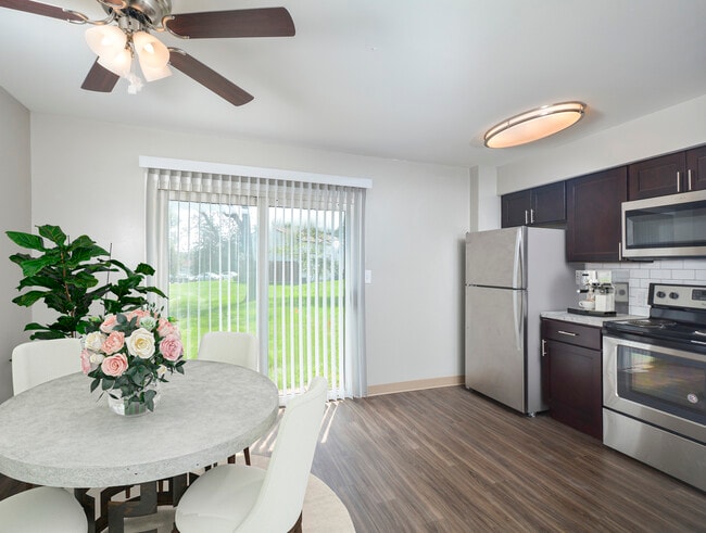 River Pointe in Bethlehem, PA - Building Photo - Building Photo