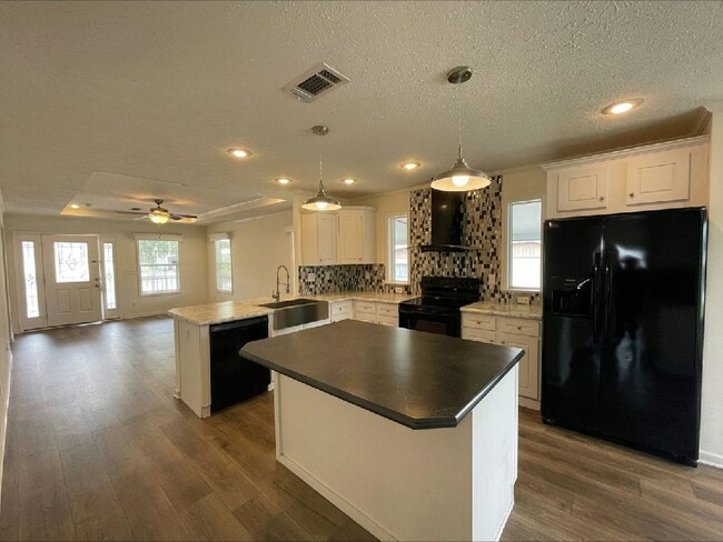 13203 Grape Ave in Grand Island, FL - Building Photo - Building Photo