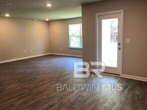 10449 Ruffian Rte in Daphne, AL - Building Photo - Building Photo