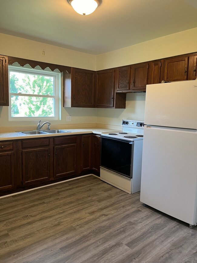 108 W South St, Unit 4