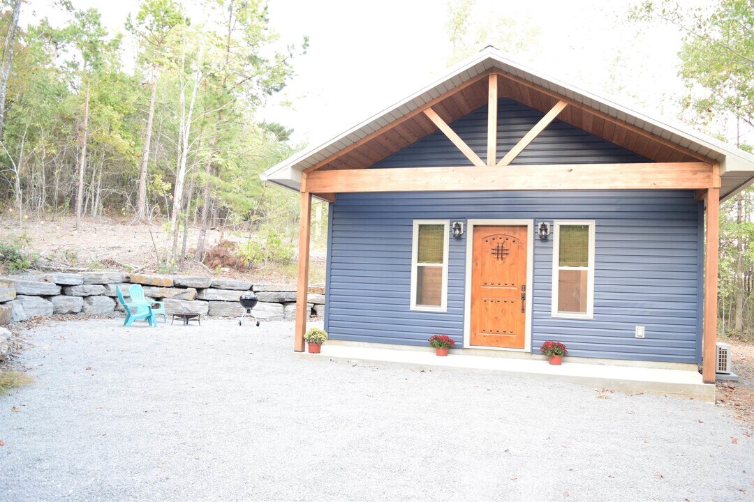 86 Donham Dr in Edgemont, AR - Building Photo