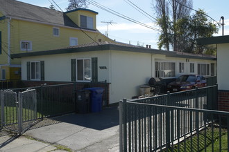 328-336 Pacific Ave in Alameda, CA - Building Photo - Building Photo