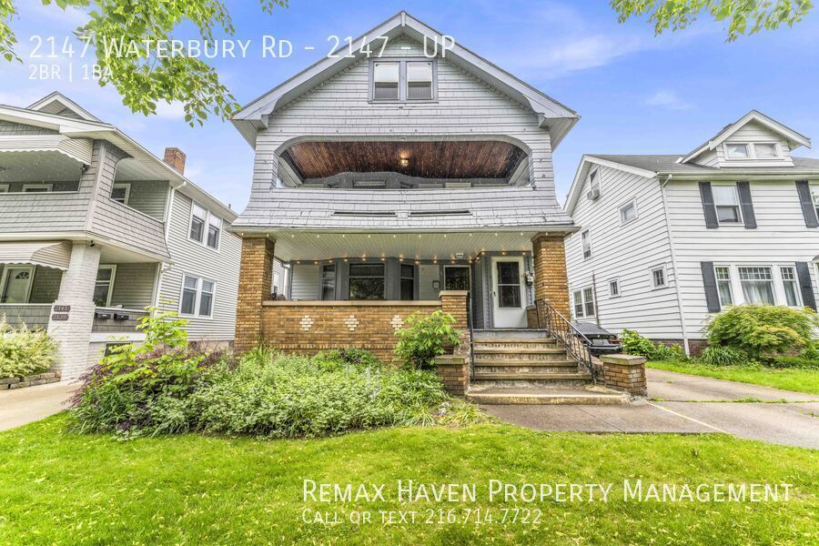 2147 Waterbury Rd in Lakewood, OH - Building Photo