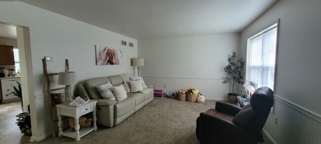 143 Greenland Dr in Lancaster, PA - Building Photo - Building Photo
