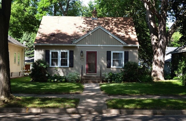 property at 5308 44th Ave S