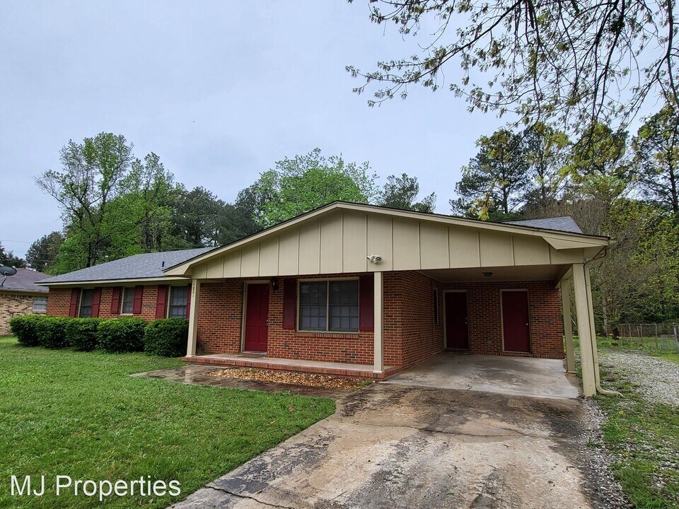 1221 Kathy Ln SW Photo