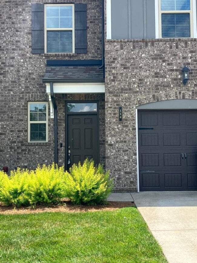 114 Bluestem Ct in Lebanon, TN - Building Photo - Building Photo