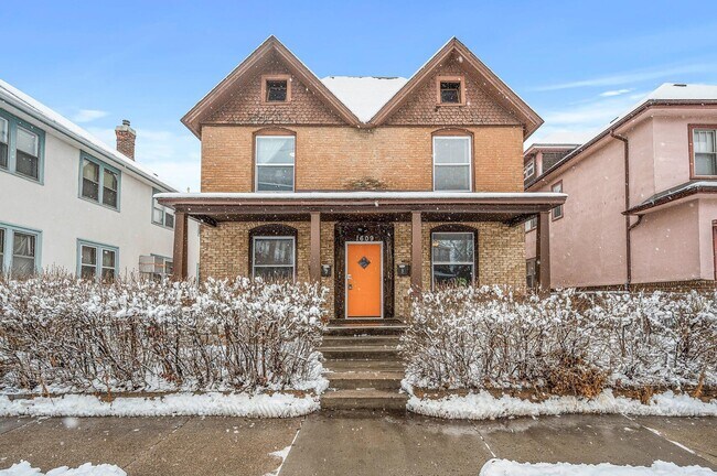1609 4th St NE, Unit 3