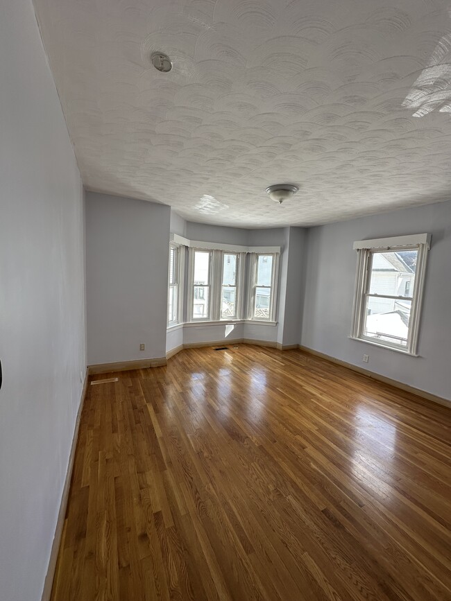 47 Gould Ave, Unit 1