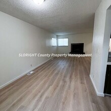 122 Vine St in Paso Robles, CA - Building Photo - Building Photo