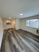 97 Davos Pt in Woodridge, NY - Building Photo