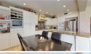 26915 Augusta Pl in Santa Clarita, CA - Building Photo - Building Photo