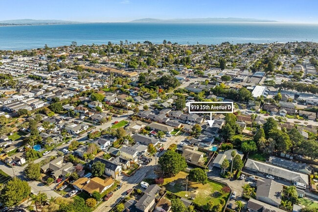 property at 907 35th Ave